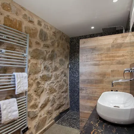 فيلة U Laziu كوربارا